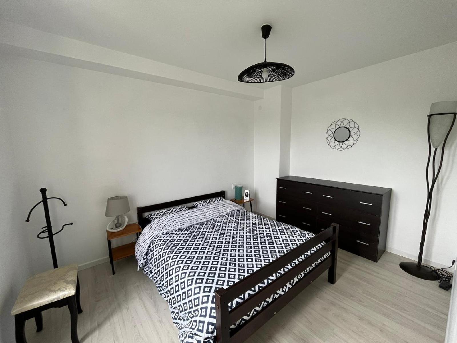 La Maison Du Lac Saint-Hilaire-du-Harcouet Ngoại thất bức ảnh