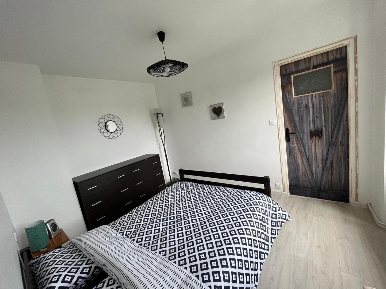 La Maison Du Lac Saint-Hilaire-du-Harcouet Ngoại thất bức ảnh